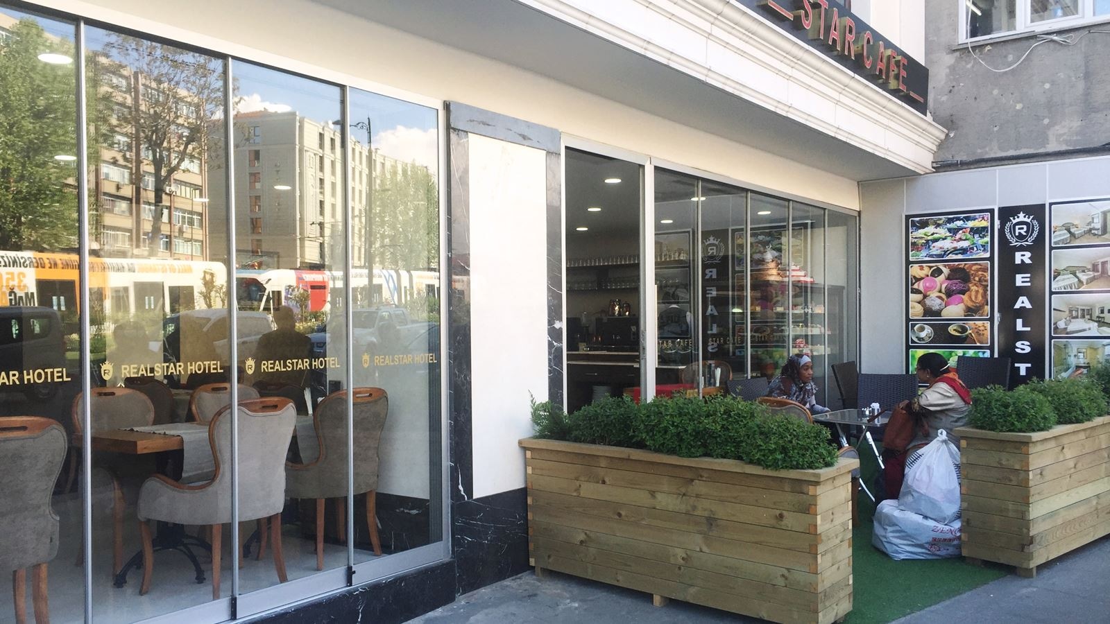 restaurants-restaurants