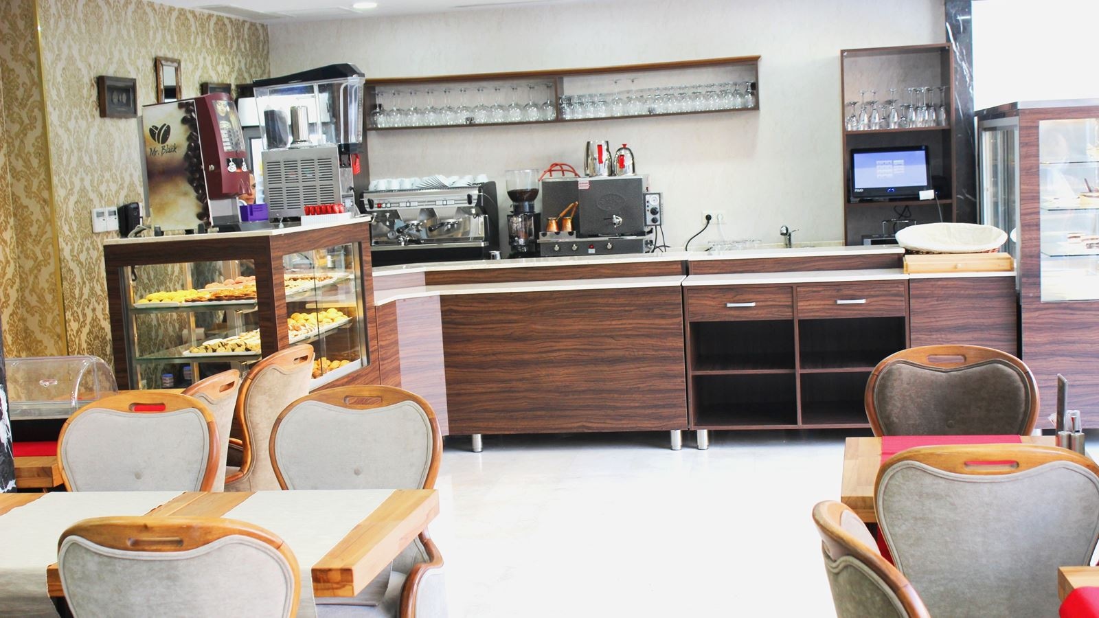 restaurants-restaurants