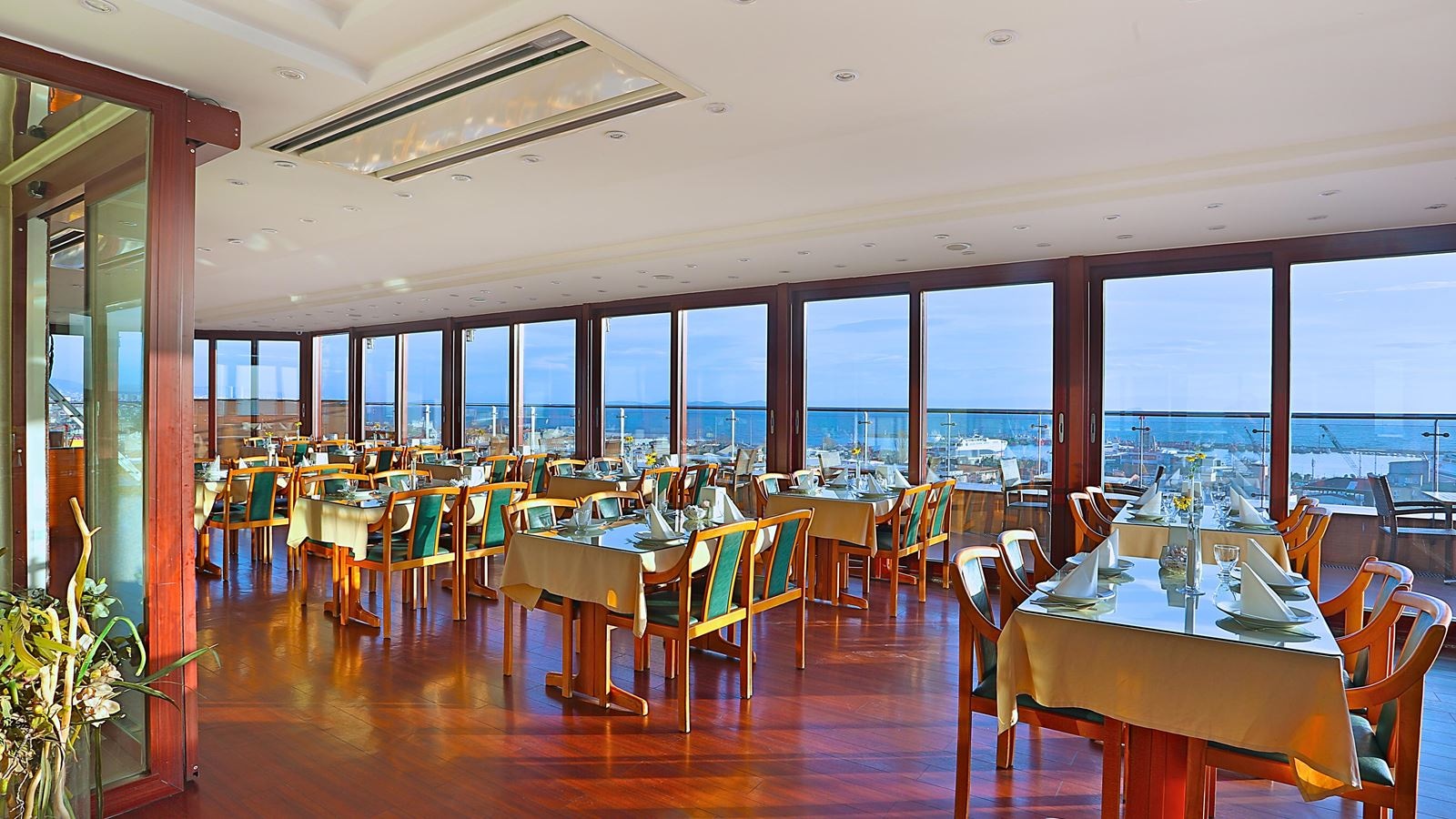 restaurants-restaurants