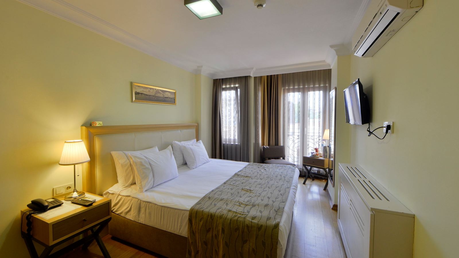 rooms-family-room-standard