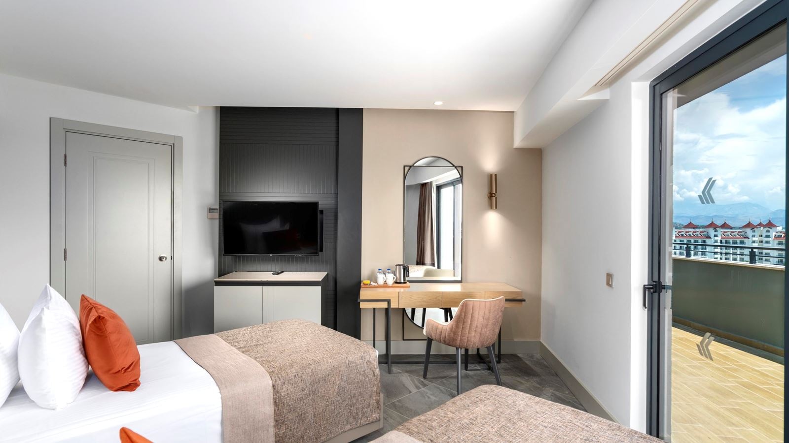 rooms-family-room-land-view-2-bedrooms