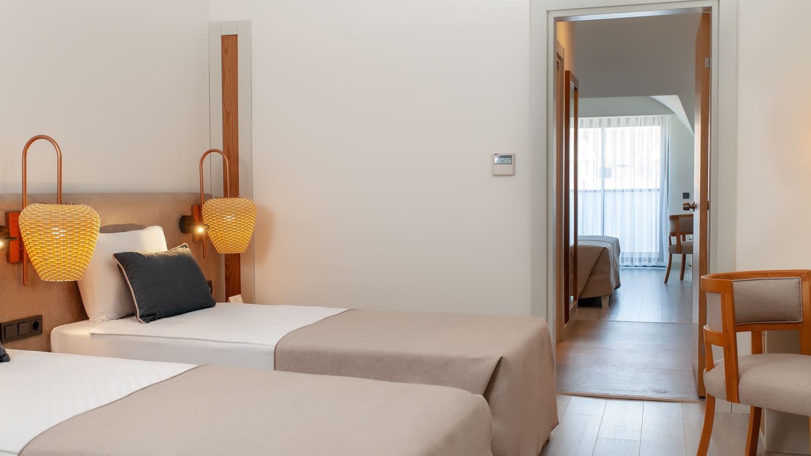 rooms-family-room