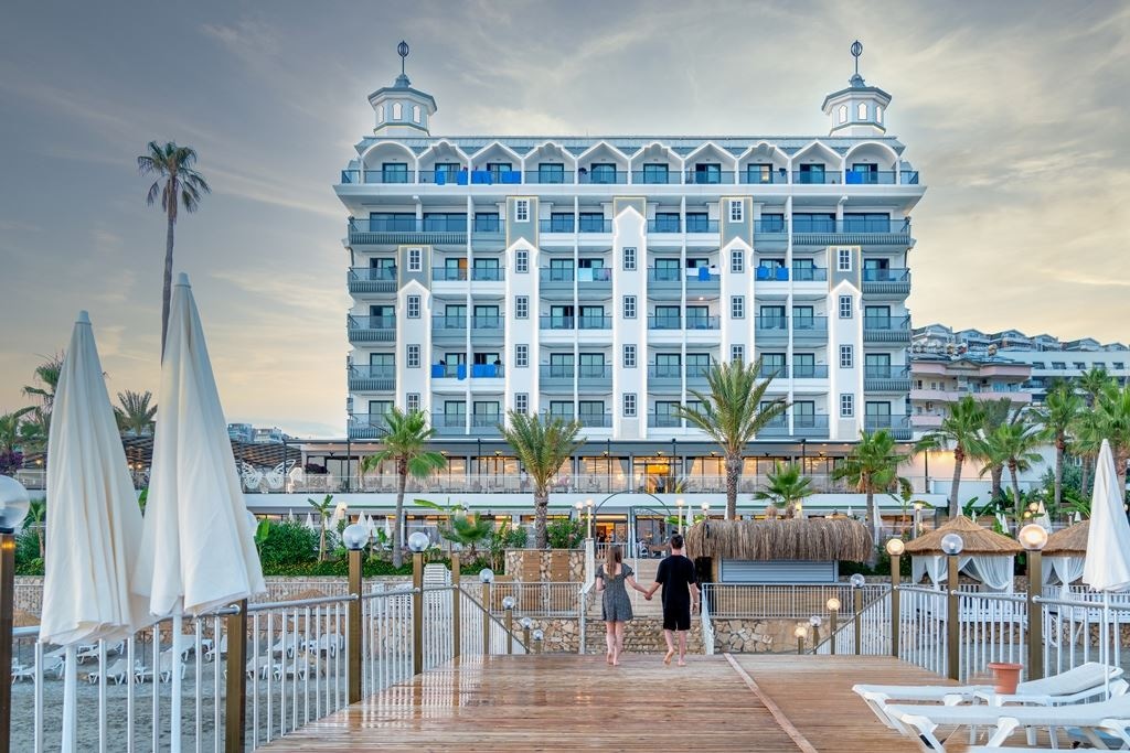 general-main-building