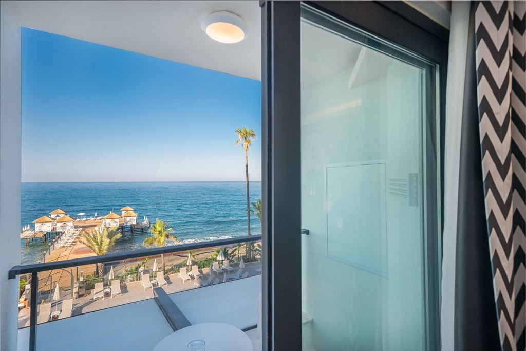 rooms-standard-room-a-blok-sea-view