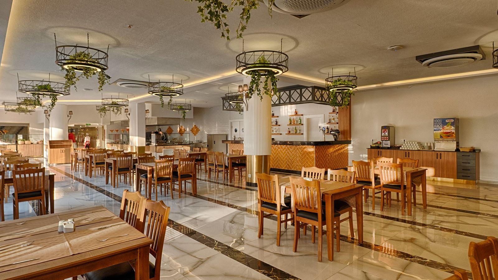 restaurants-restaurant