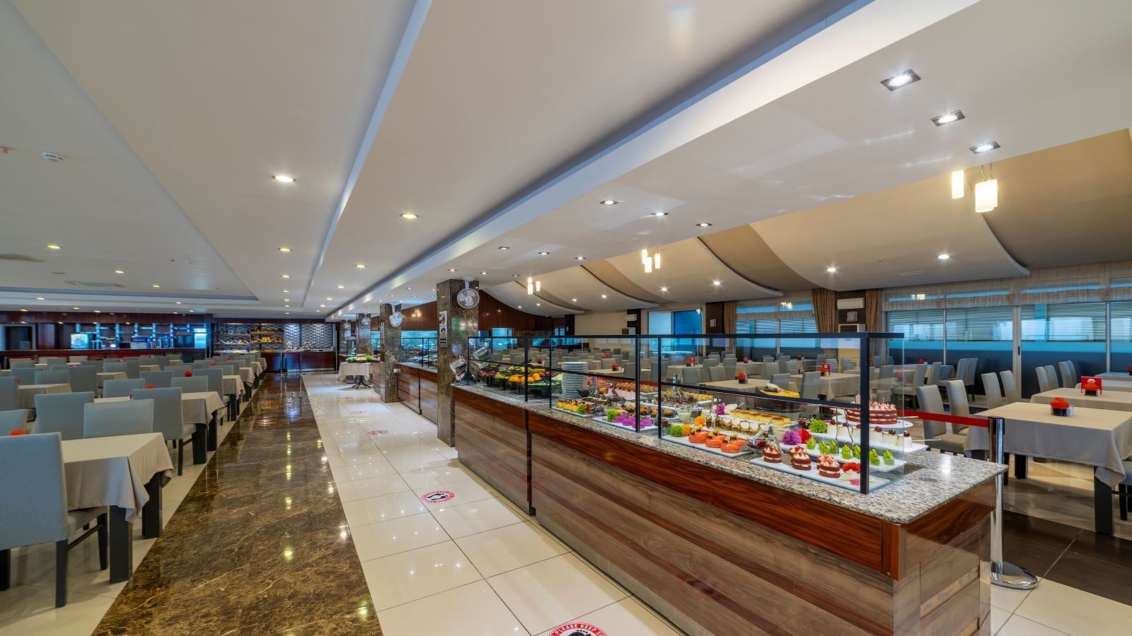 restaurants-ba-main-restaurant