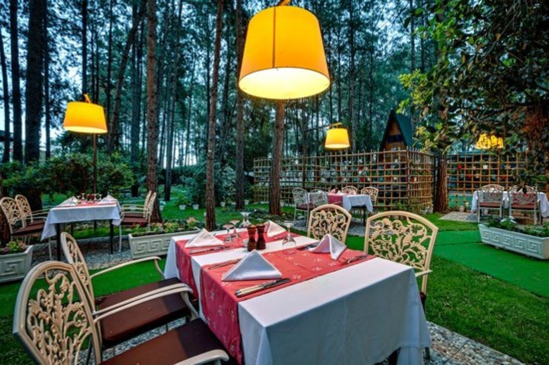 restaurants-restaurants