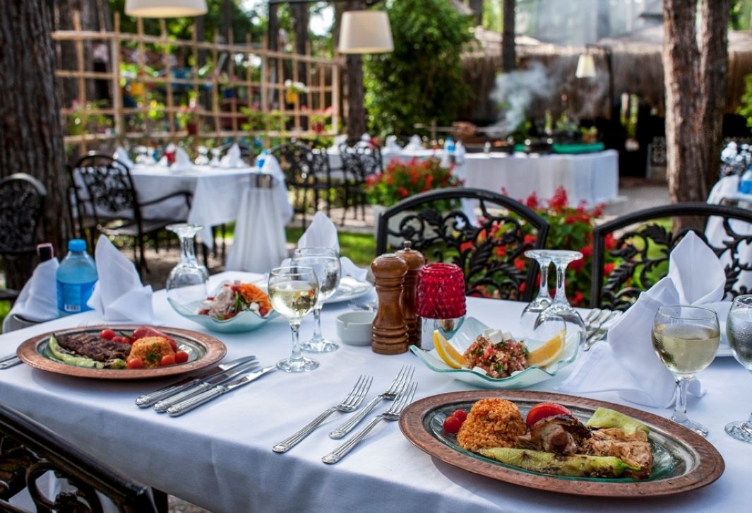 restaurants-restaurants