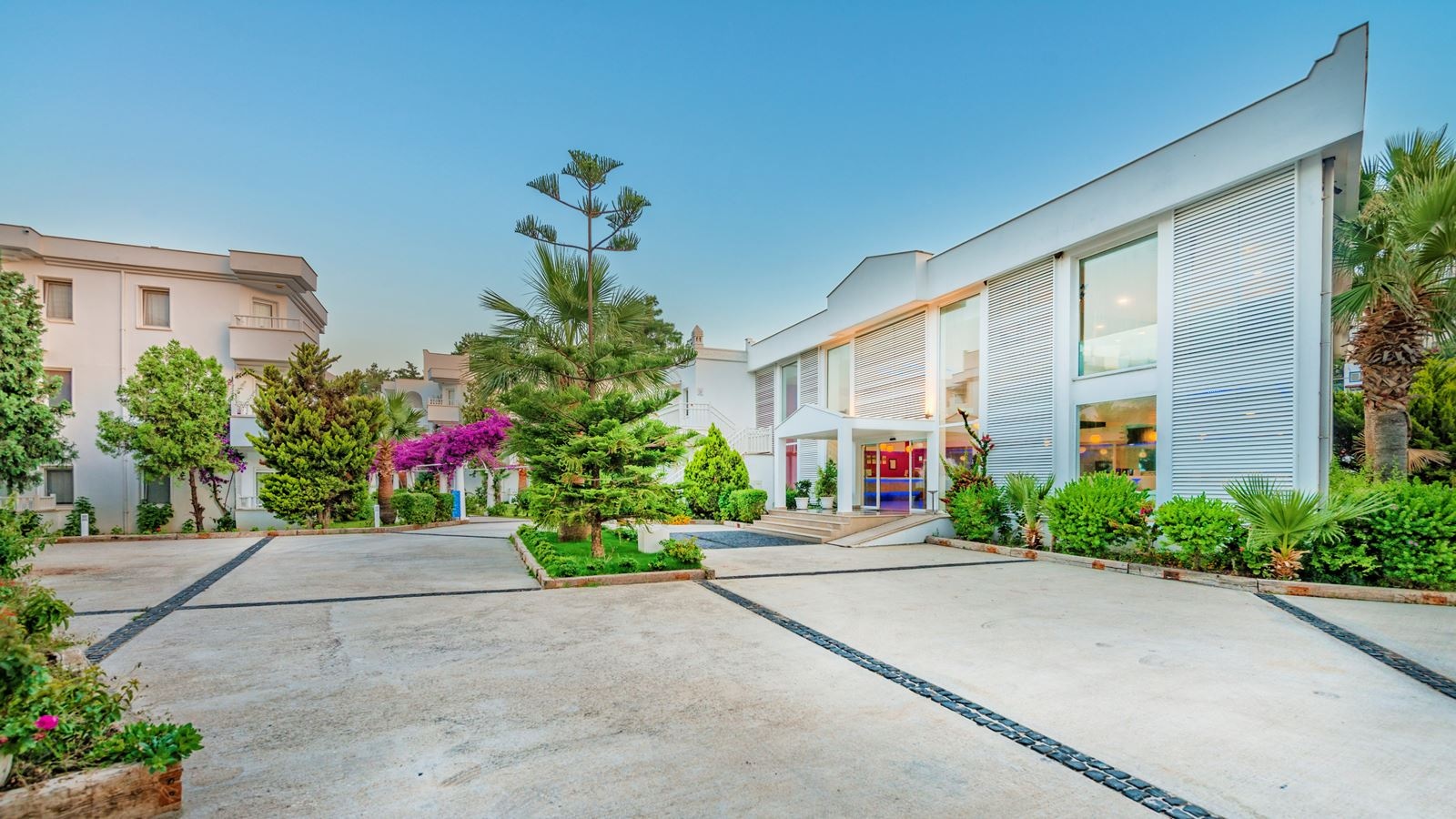 general-main-building