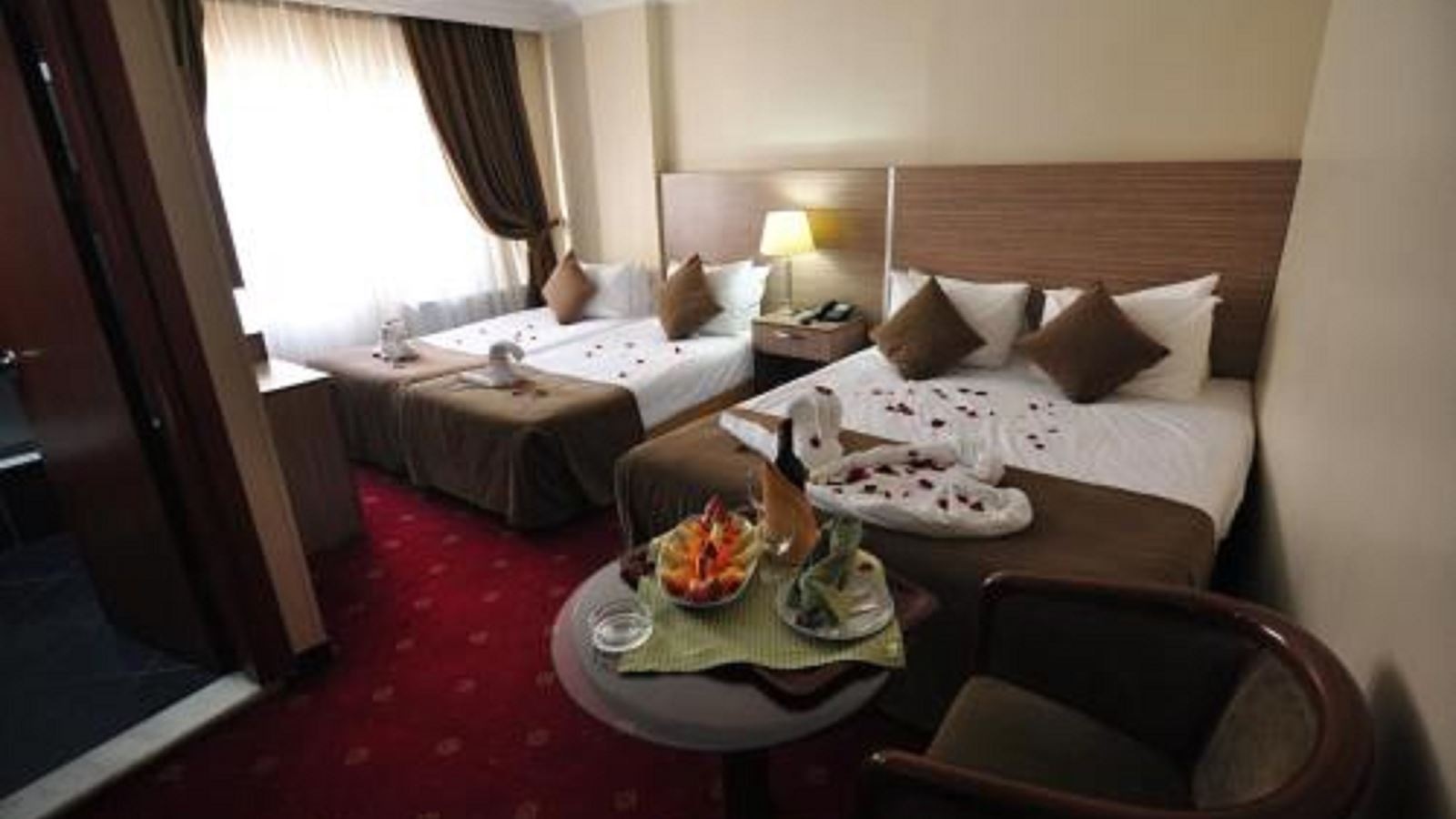 rooms-family-room-standard