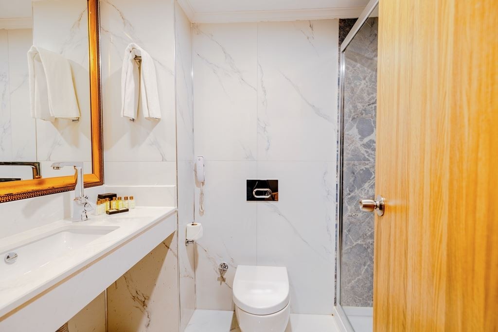 rooms-jacuzzi-grand-family-sea-view