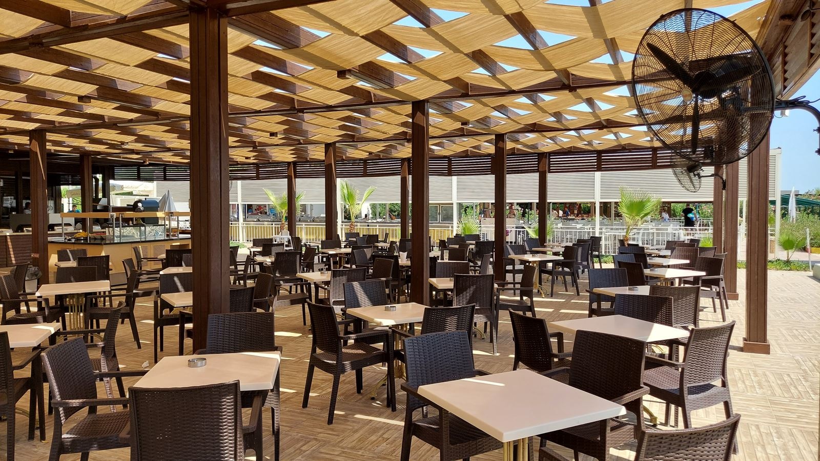 restaurants-restaurants