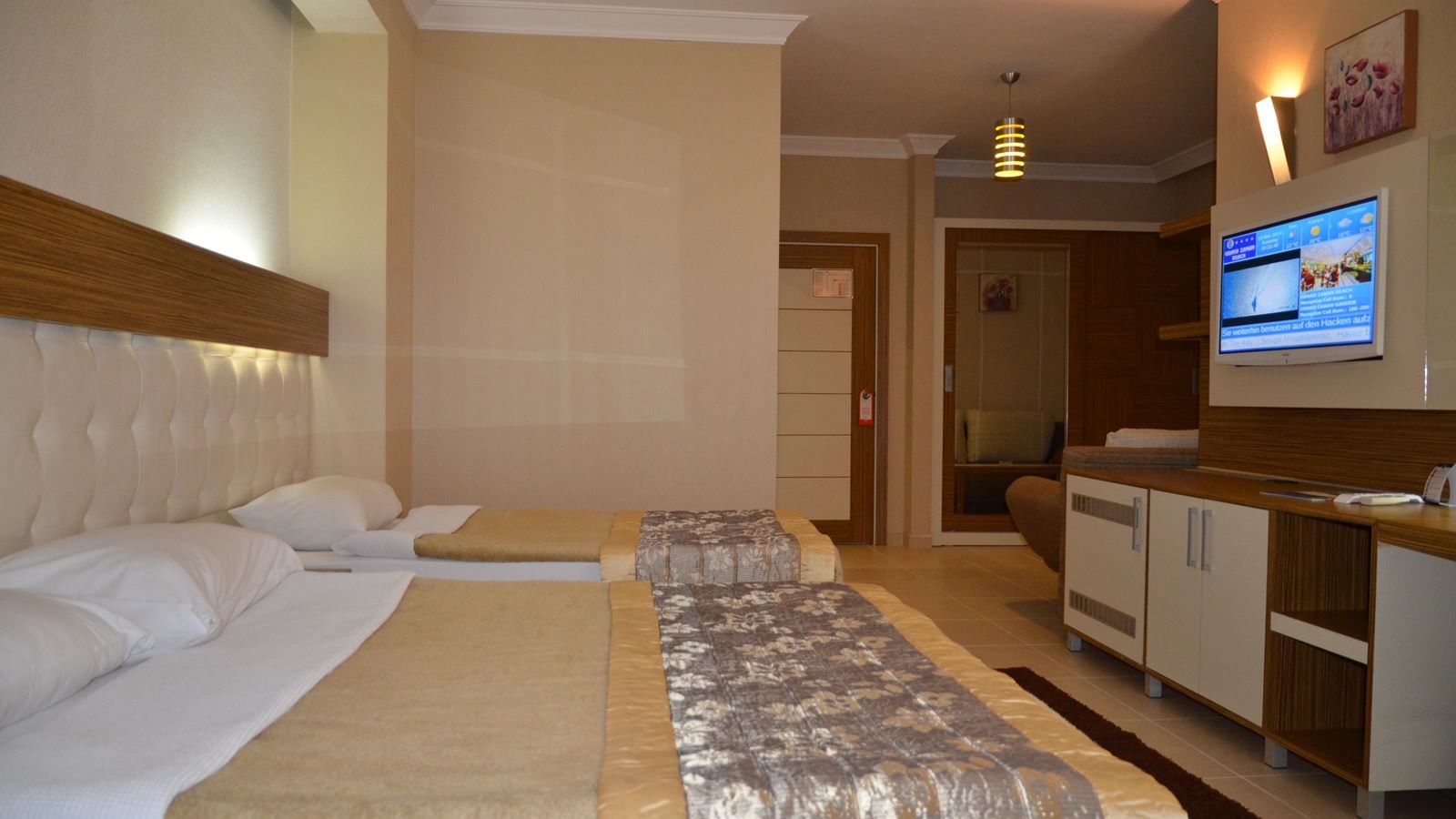 rooms-large-room-main-building