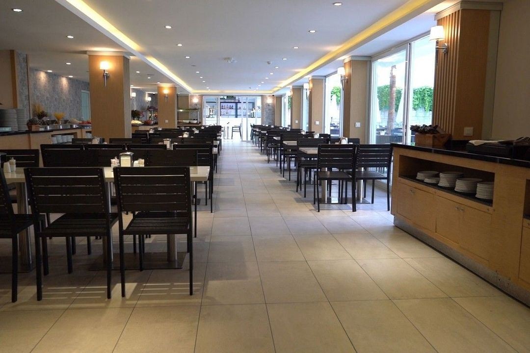 restaurants-restaurants