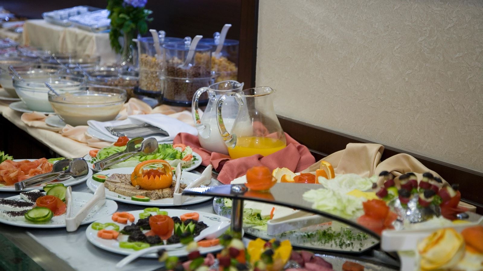 restaurants-restaurants