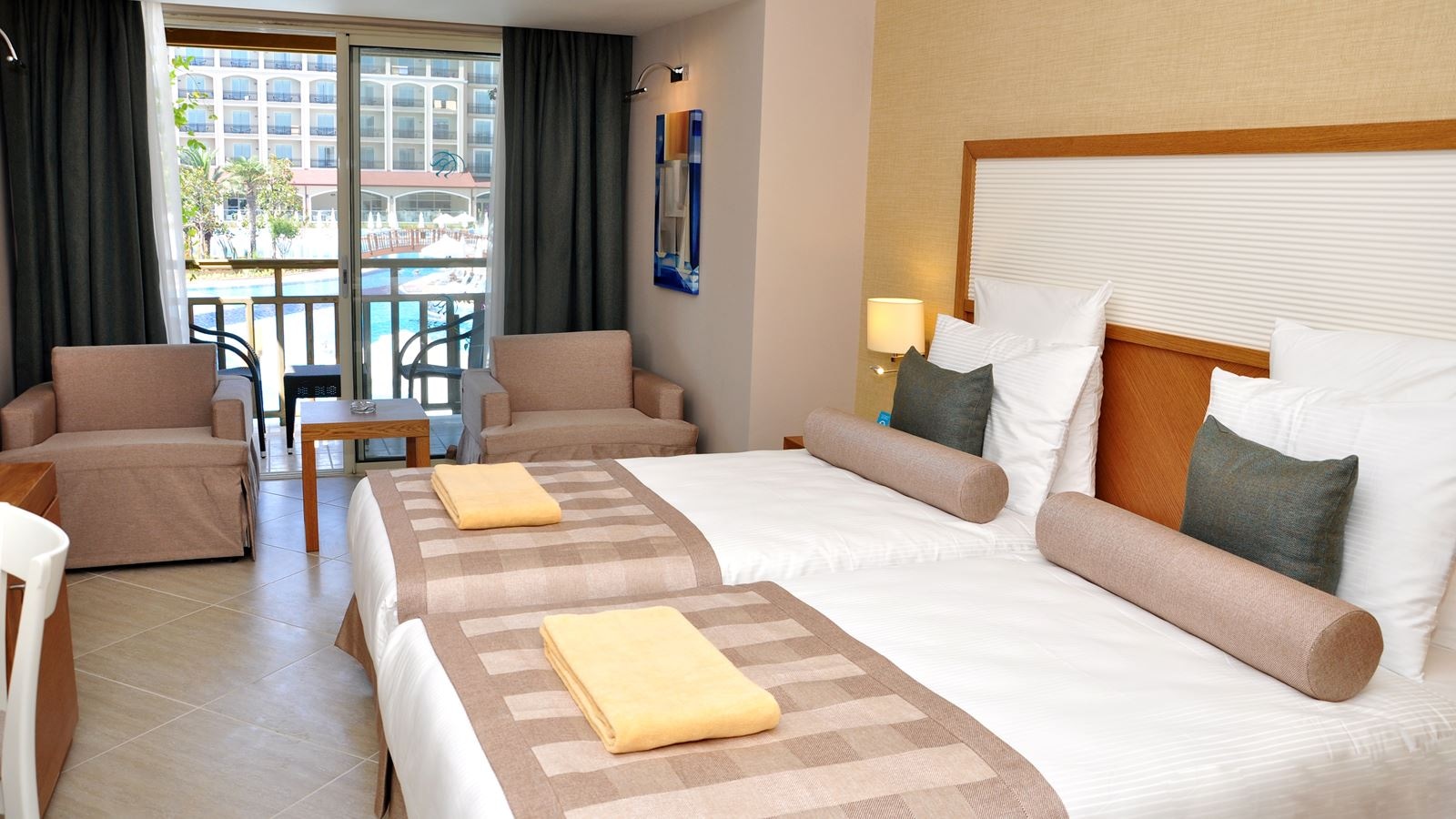 rooms-bungalow-standard-room