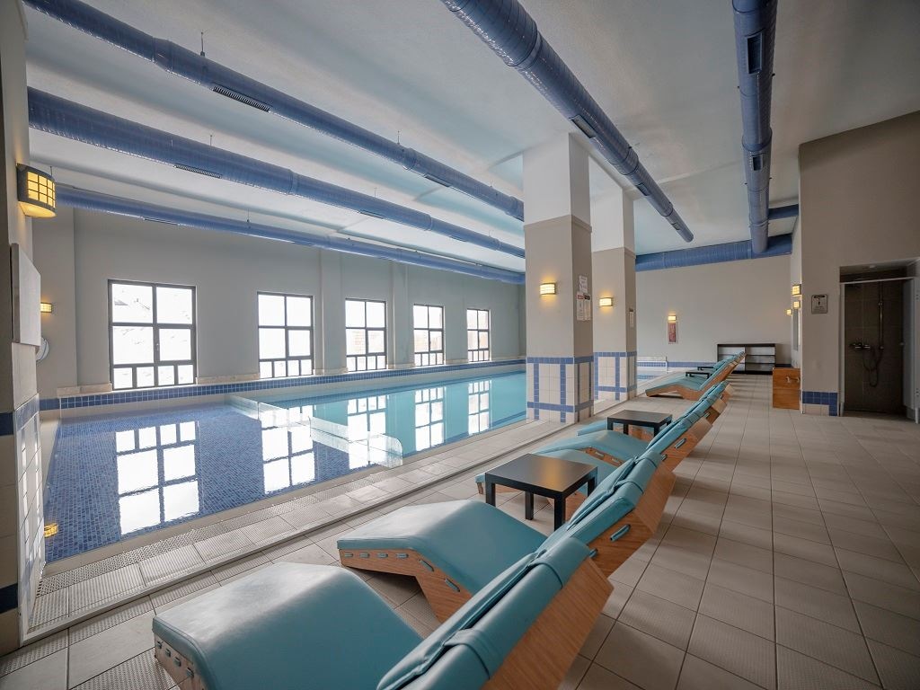 pools-indoor-pool