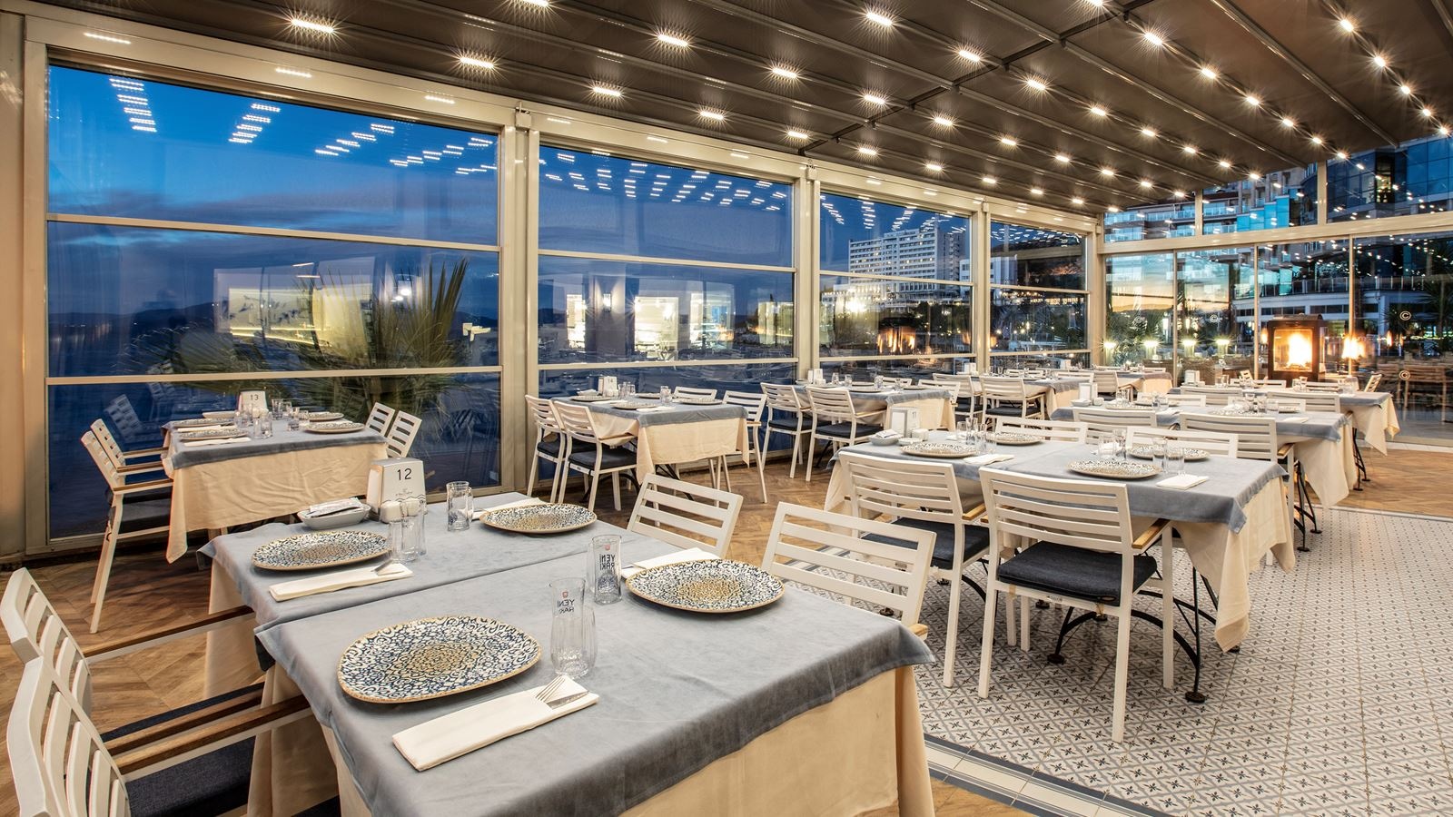 restaurants-charides-sea-food-restaurant