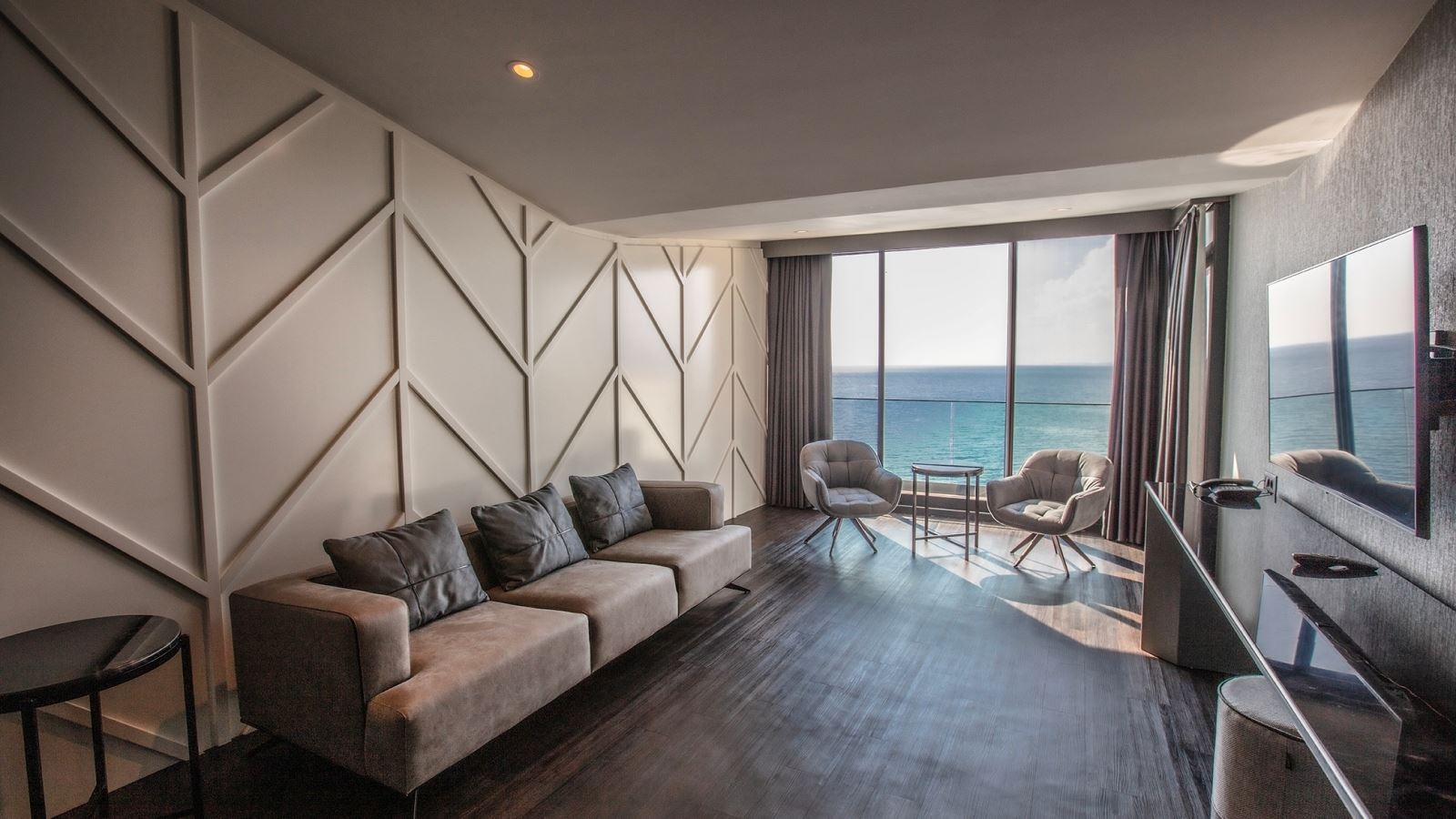 rooms-sapphire-suite