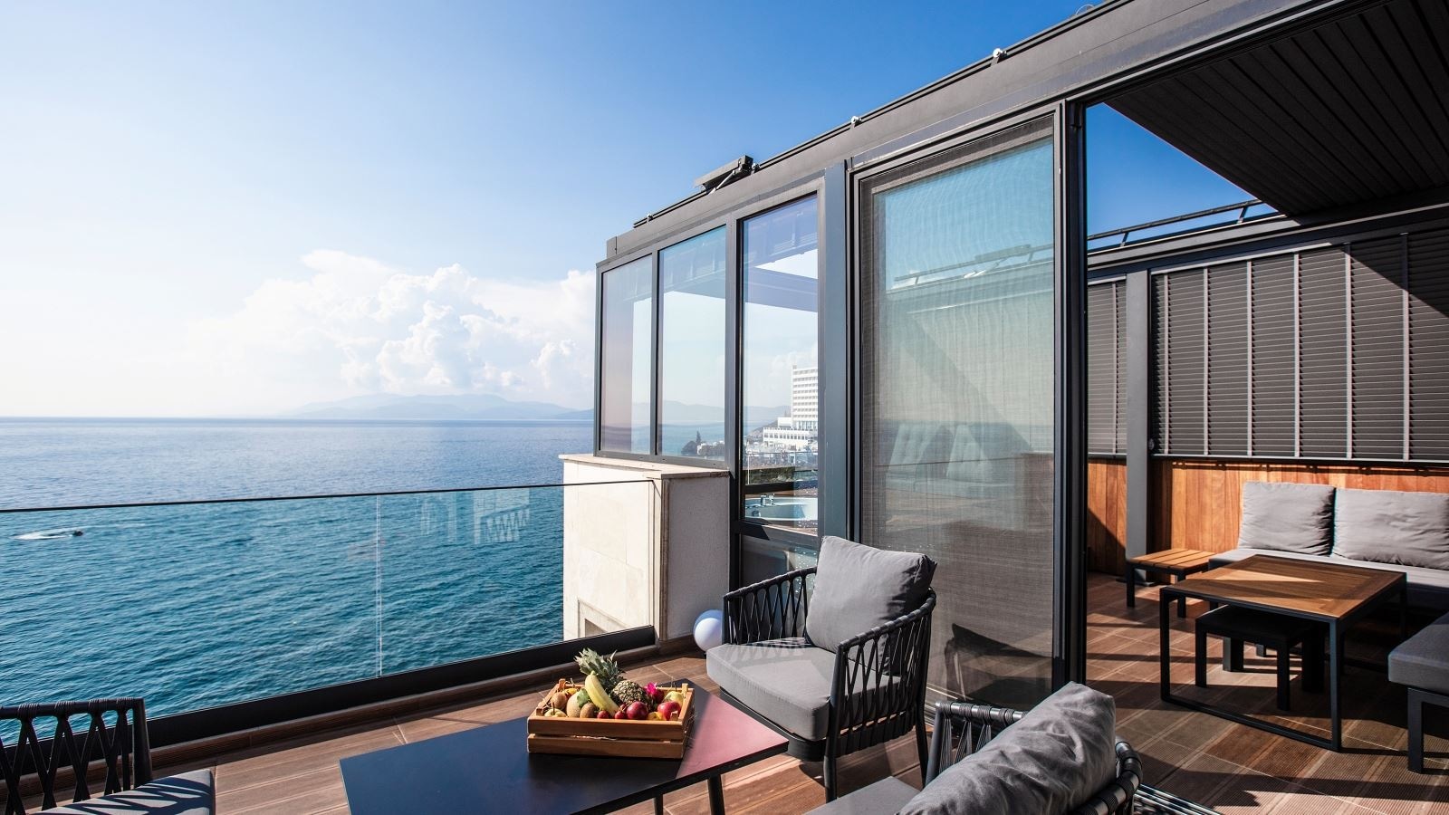 rooms-sapphire-suite