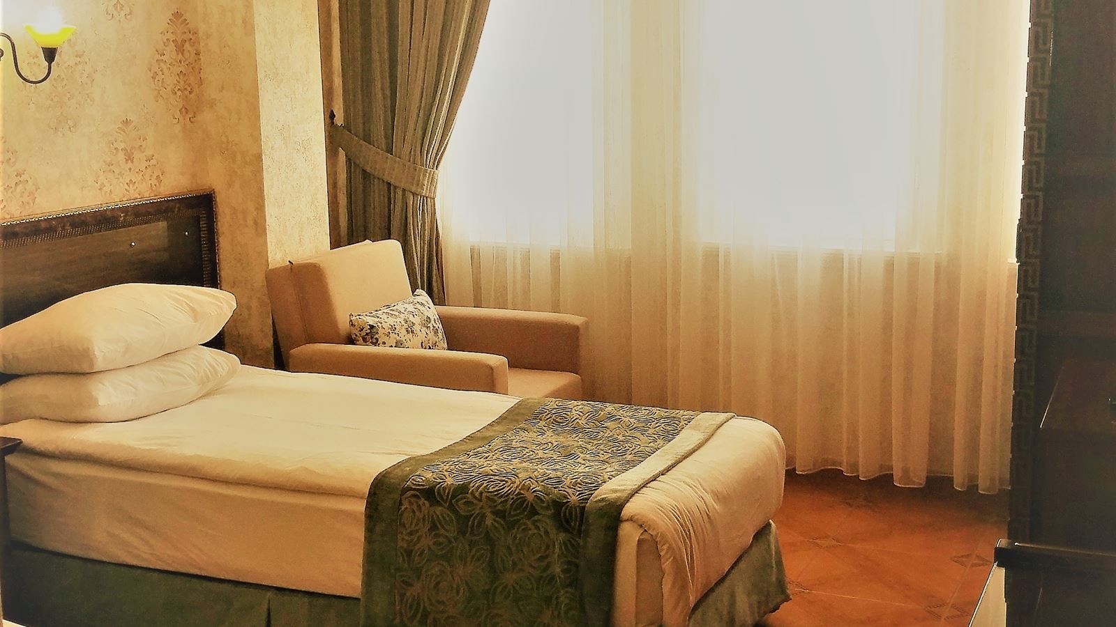 rooms-double-or-twin-superior