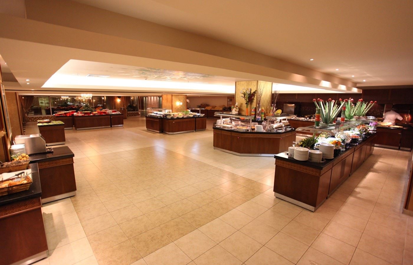 restaurants-restaurant