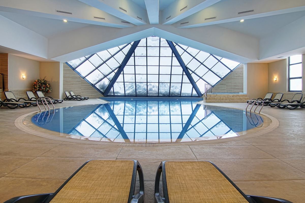 pools-indoor-pool