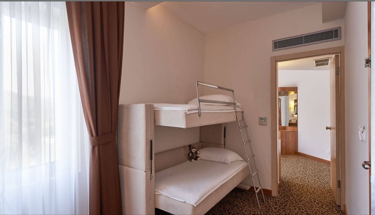 rooms-family-room-garden