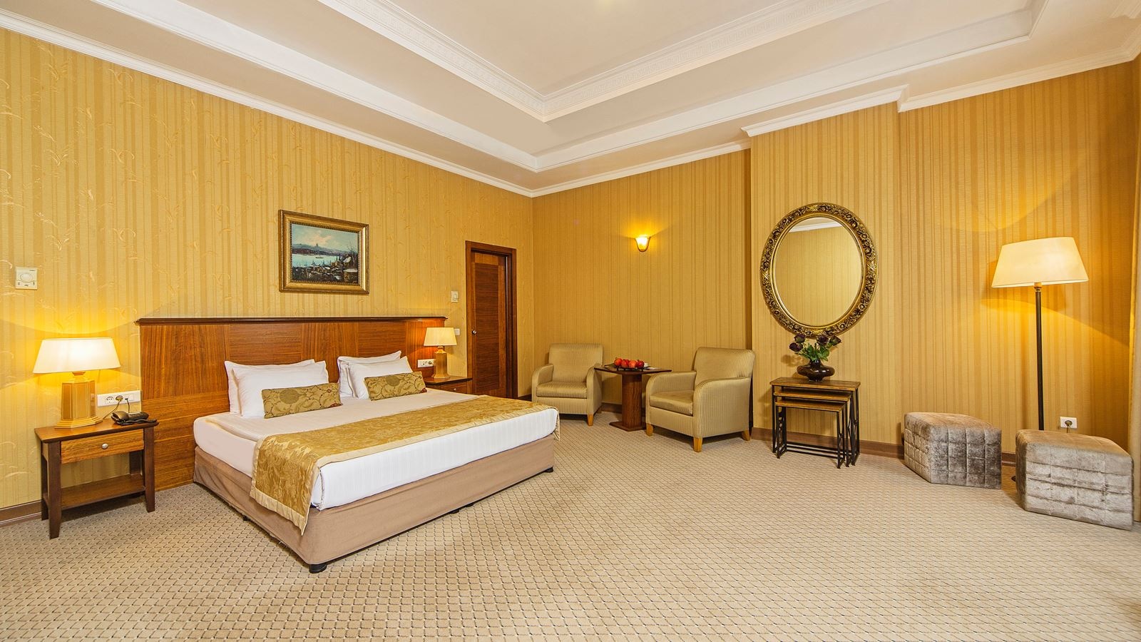 rooms-room-luxury-city-view