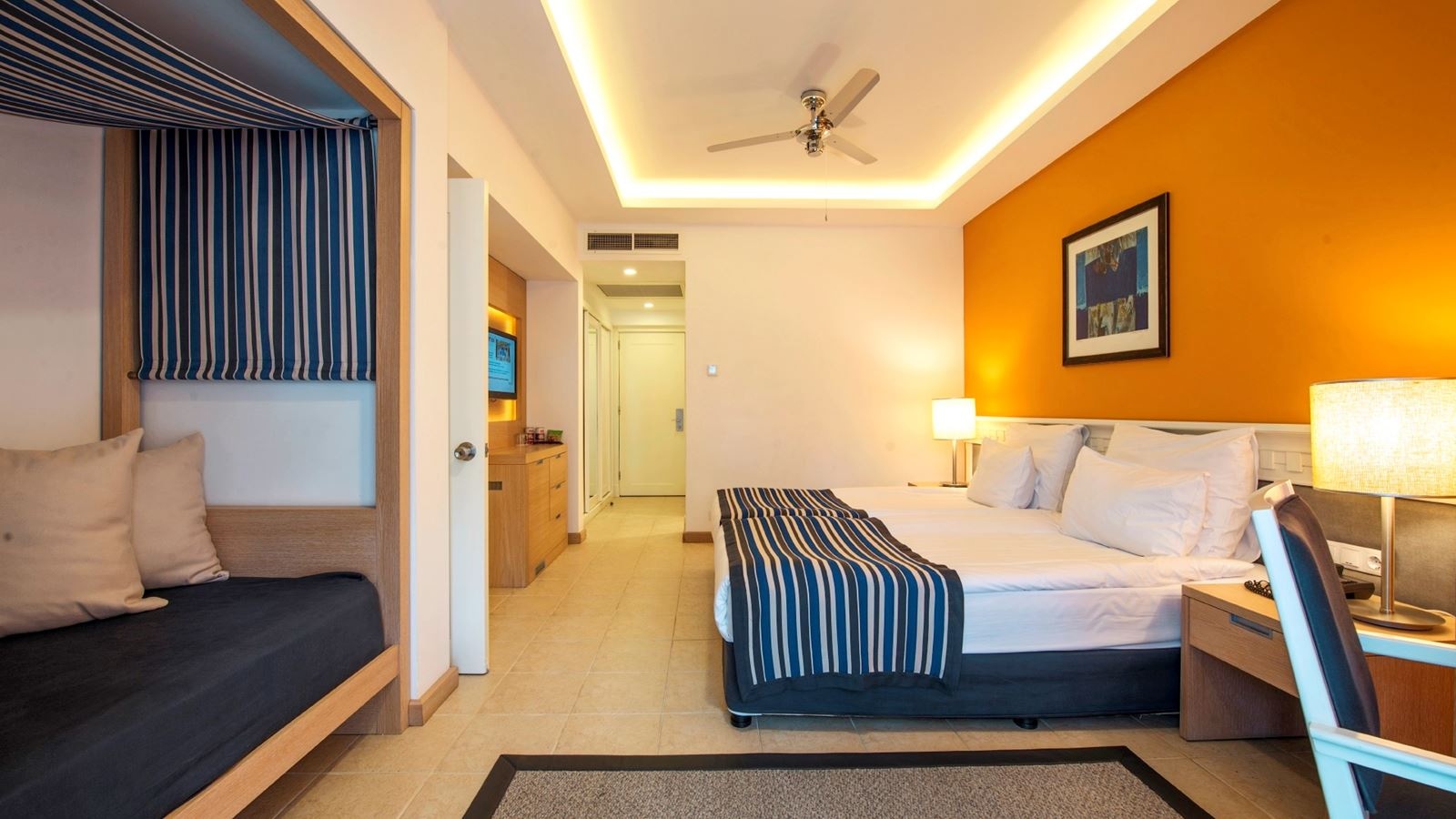 rooms-family-double-room-superior-village-connecting-door-fam2