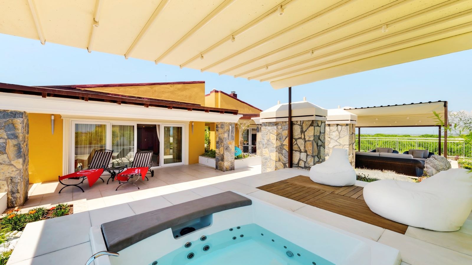 rooms-presidential-suite-sea-view-suis1