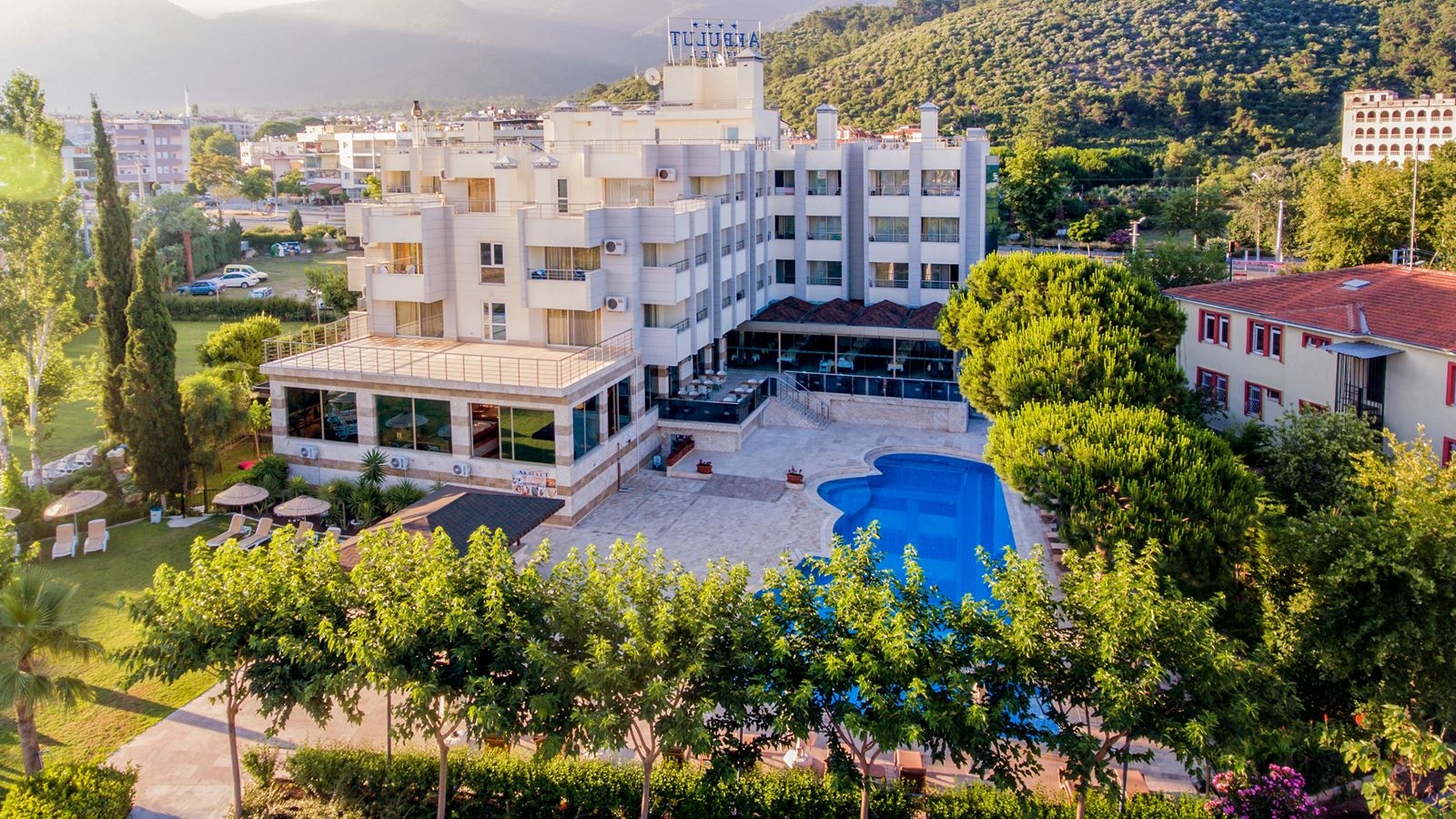 general-main-building