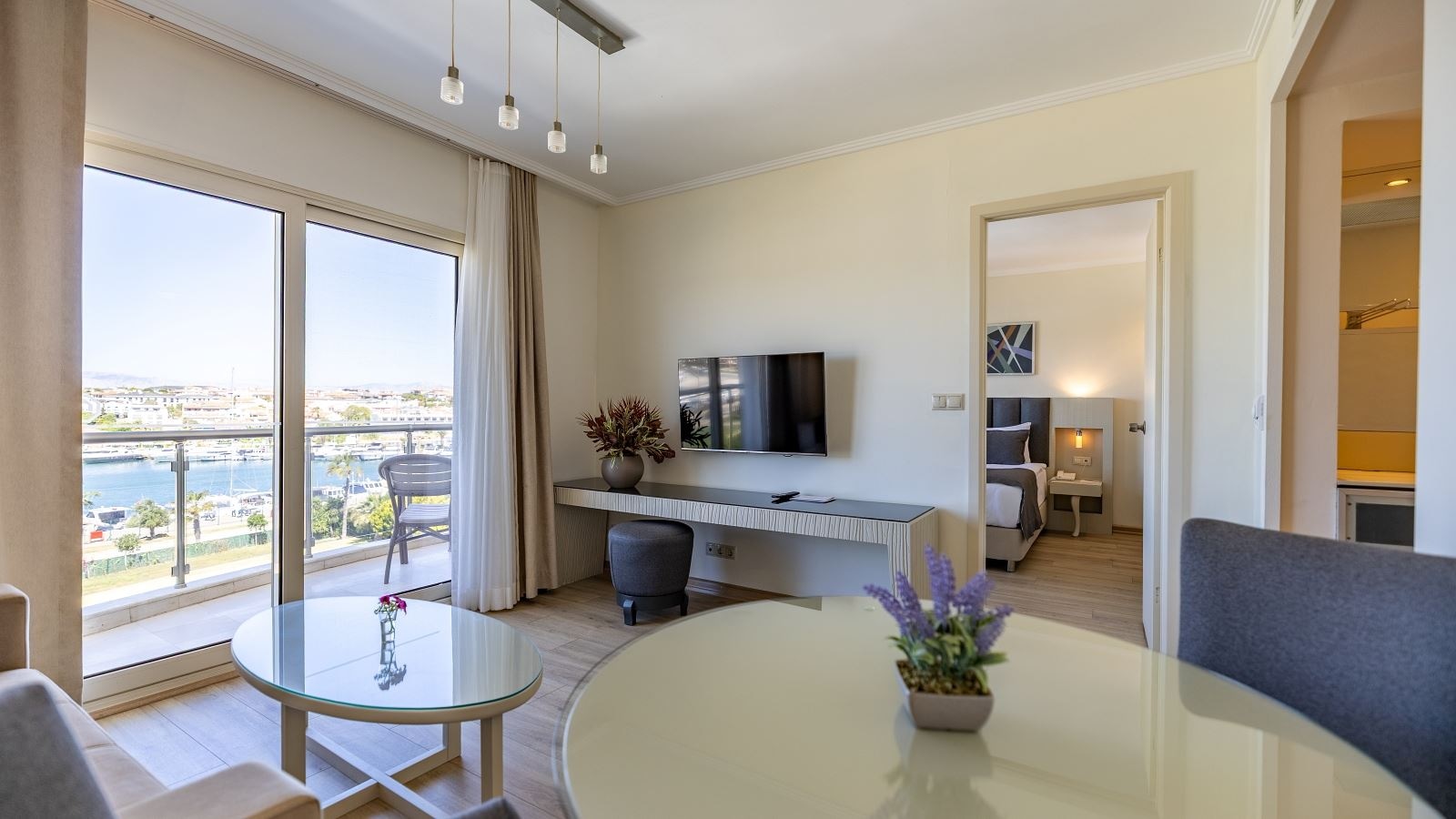 rooms-junior-suite-room