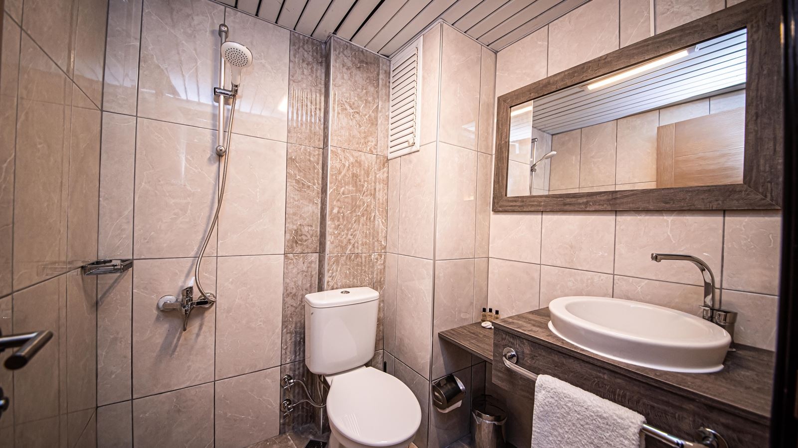 rooms-standart-room-with-balcony