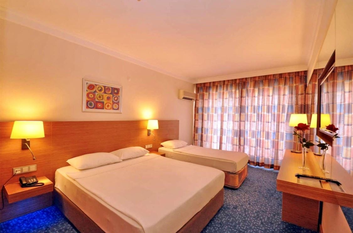 rooms-family-connecting-room