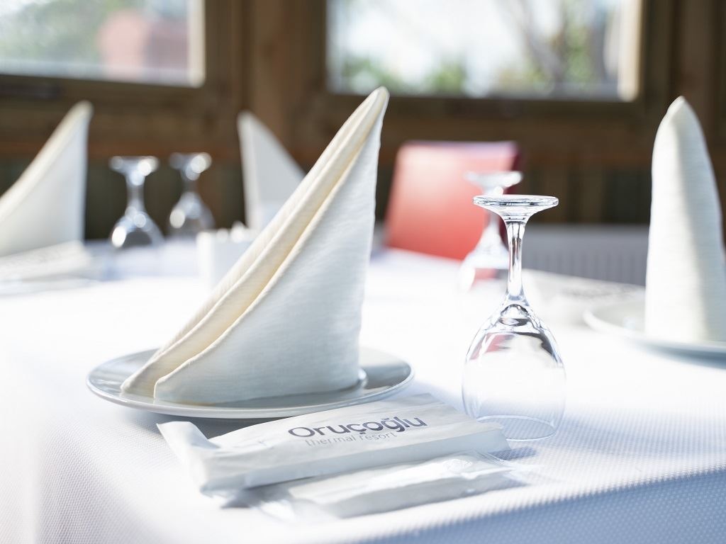 restaurants-restaurant