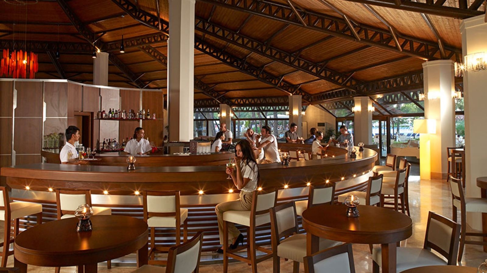 bars-pianissimo-lobby-bar