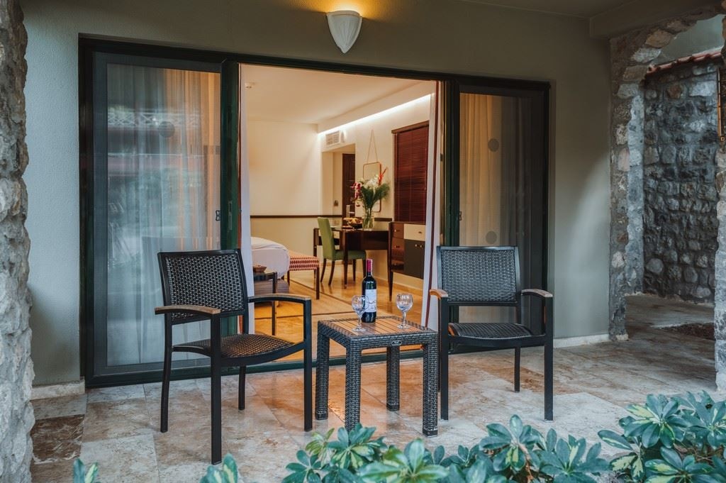 rooms-premium-deluxe