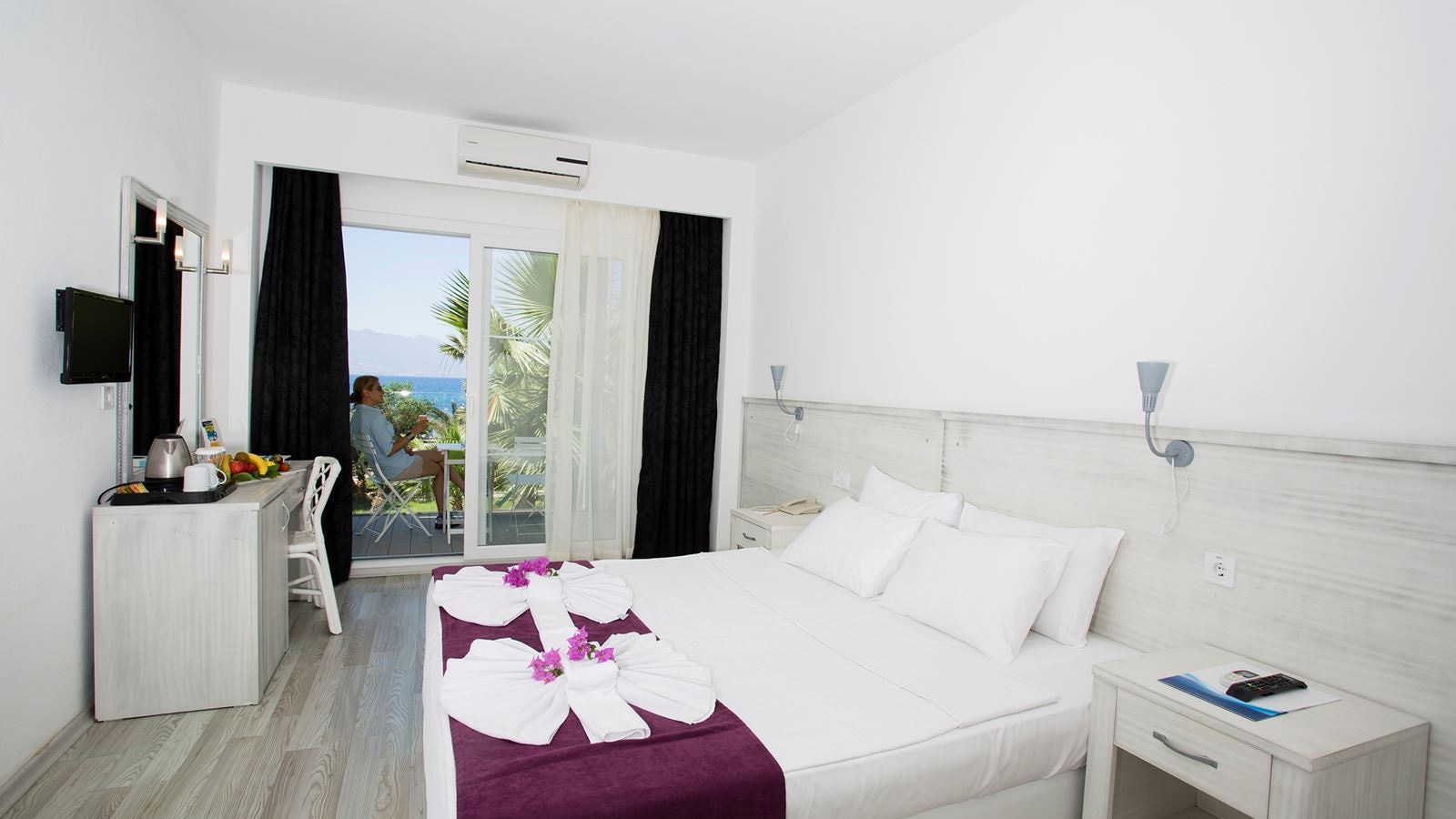 rooms-standart-sea-view-room
