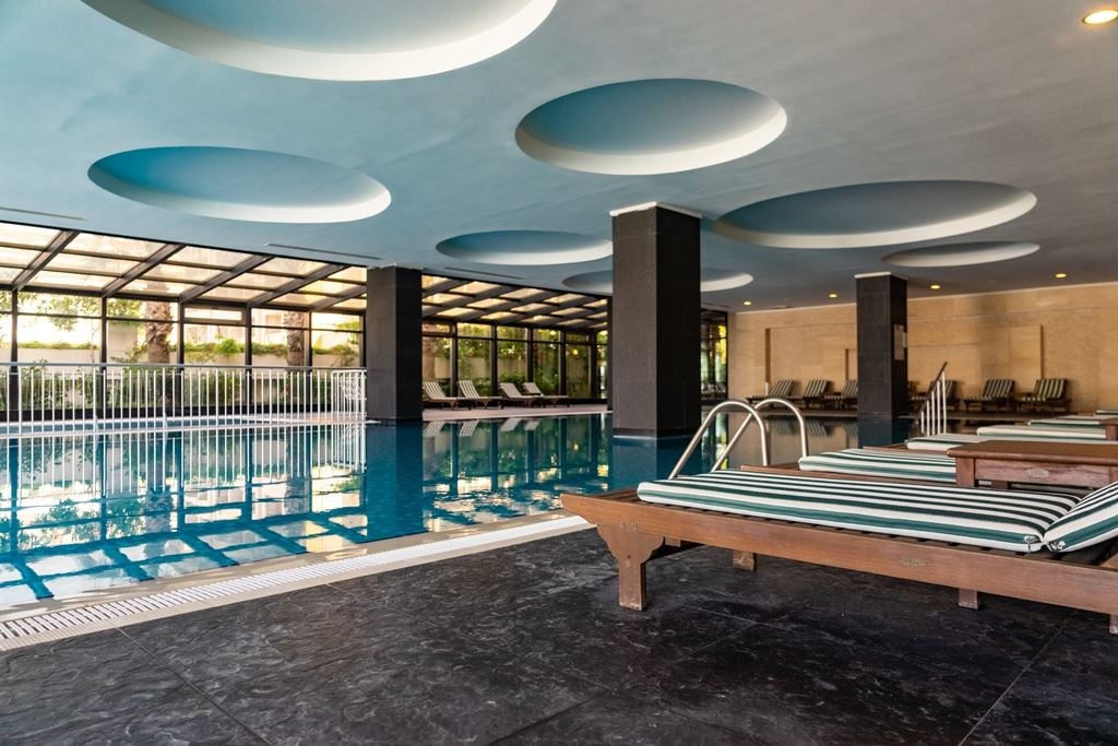 pools-indoor-pool