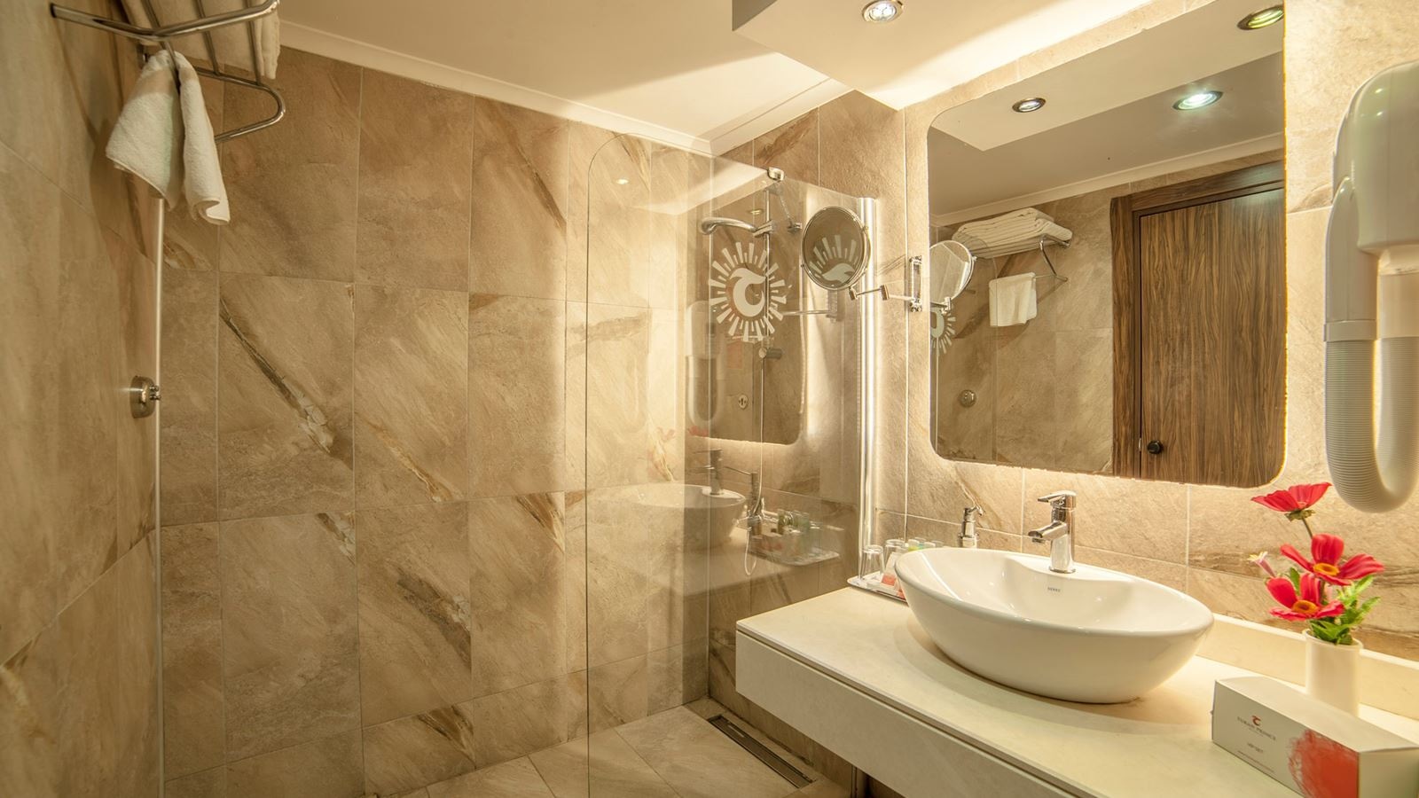 rooms-hotel-standard-room-sea-view