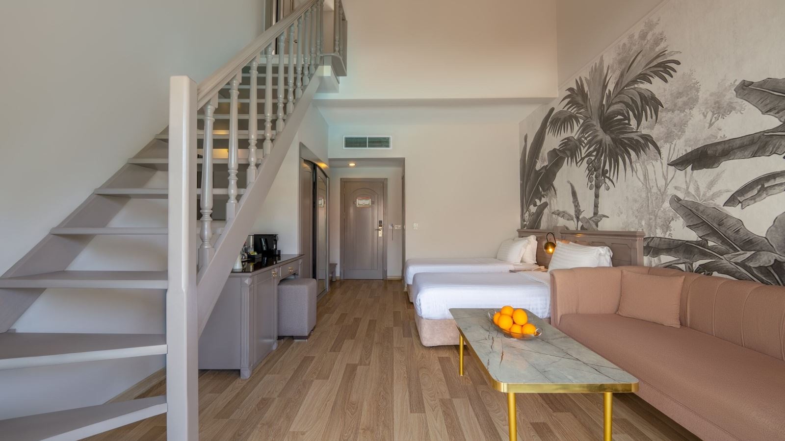 rooms-select-villa-dublex-family-room