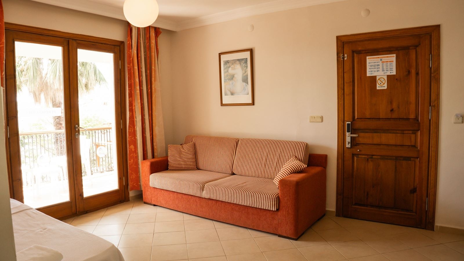 rooms-family-room