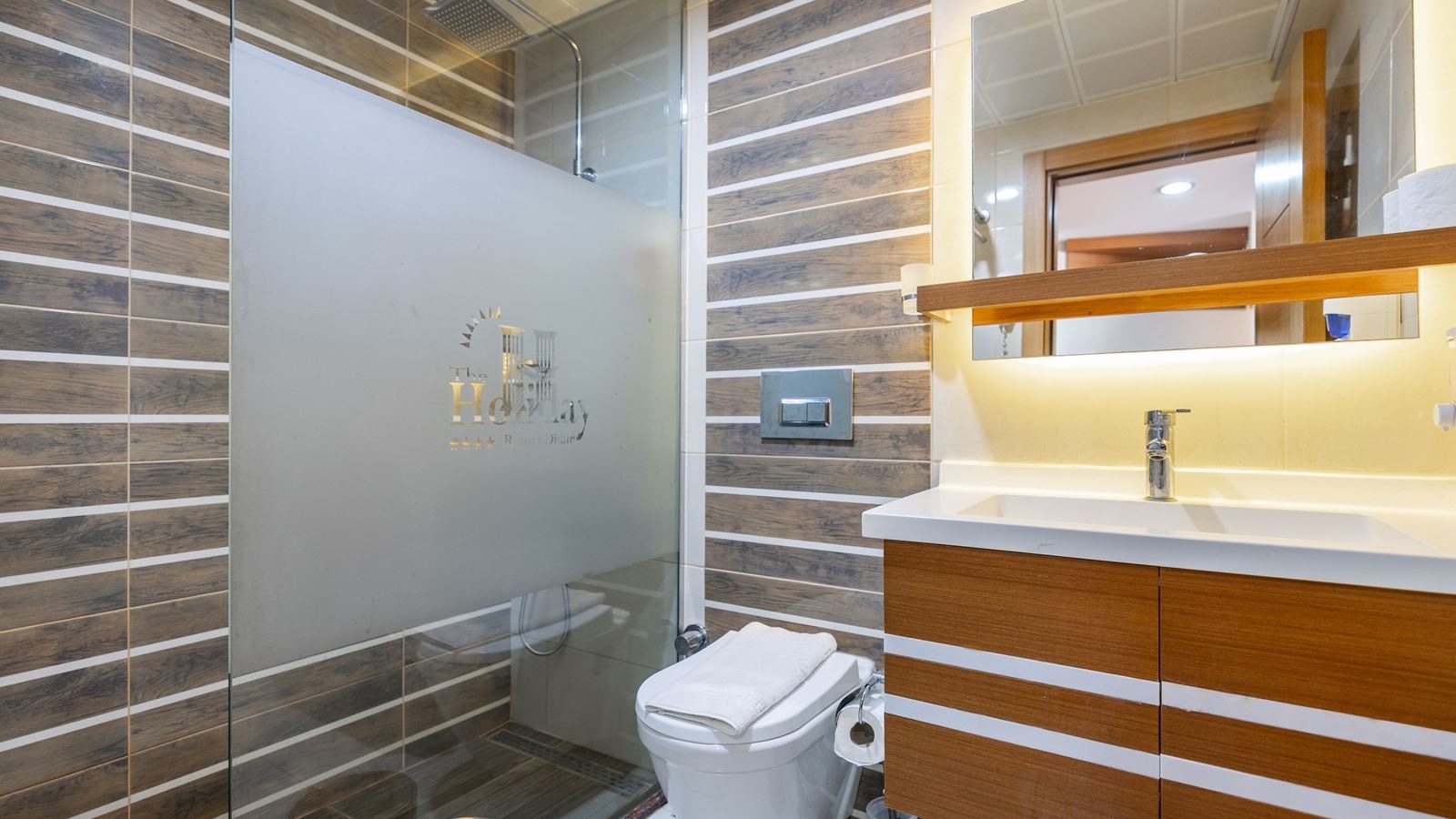 rooms-standard-room-landview-balcony