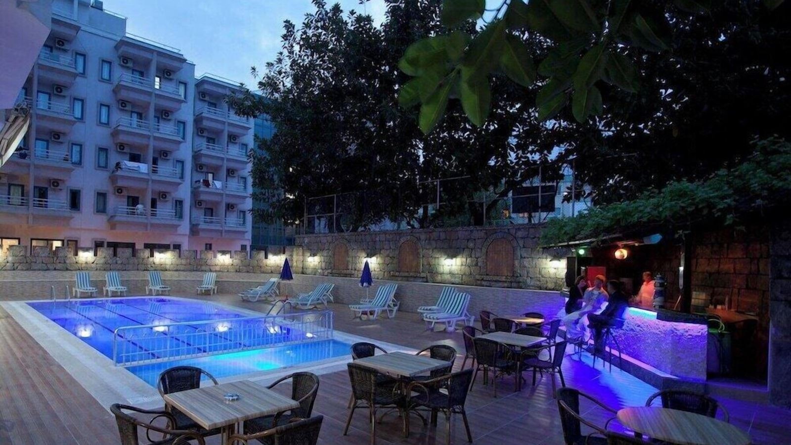 restaurants-restaurants