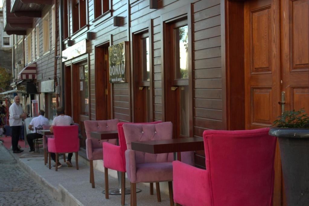 restaurants-restaurants