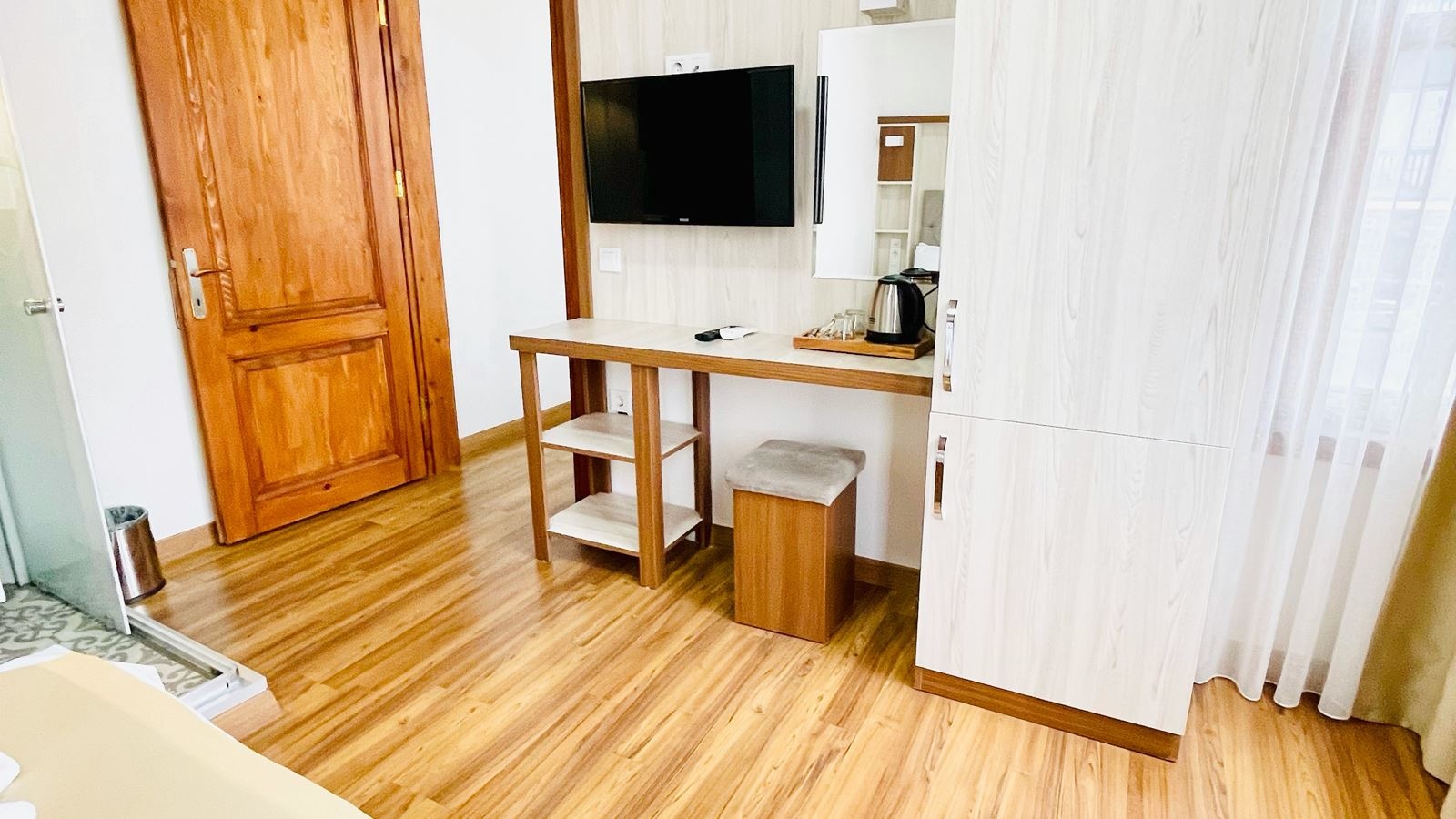 rooms-family-room-standard