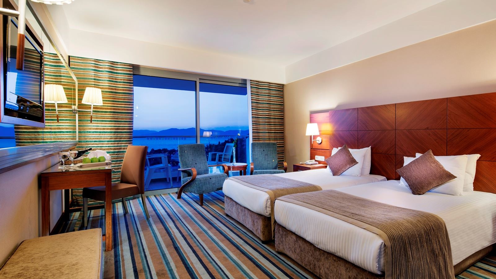 rooms-standard-suit-room