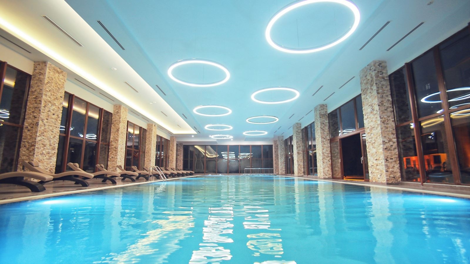 pools-indoor-pool