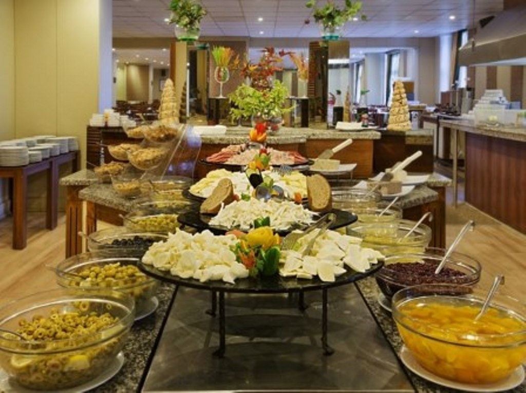 restaurants-restaurant